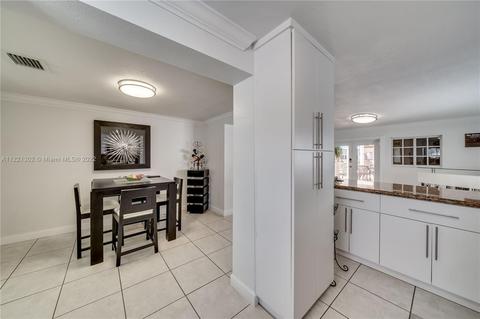 520 E 47th St, Hialeah, FL 33013 photo 14