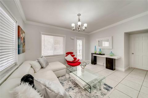 520 E 47th St, Hialeah, FL 33013 photo 6