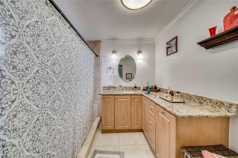 520 E 47th St, Hialeah, FL 33013 photo 22