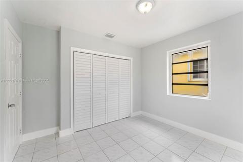 4148 E 10th Ave, Hialeah, FL 33013 photo 13