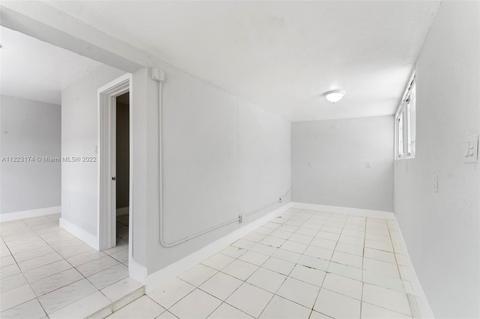 4148 E 10th Ave, Hialeah, FL 33013 photo 25