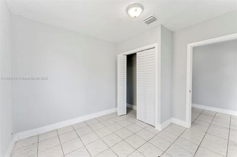 4148 E 10th Ave, Hialeah, FL 33013 photo 8