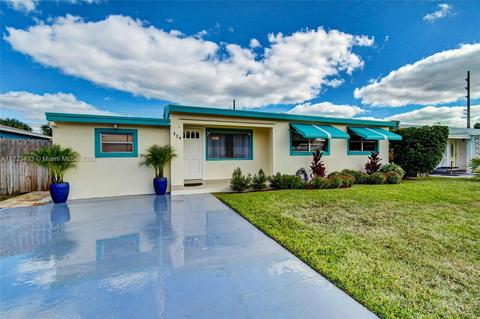 524 Wright Dr, Lake Worth, FL 33461 photo 1