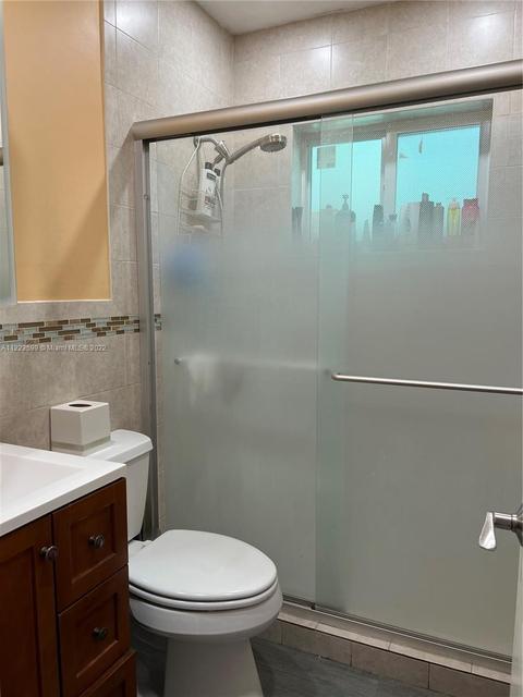 151 E 36th St, Hialeah, FL 33013 photo 17