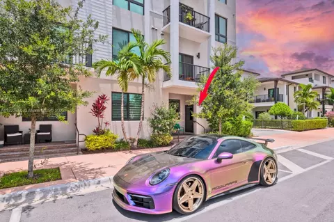 4700 NW 84th Ave #22, Doral, FL 33166