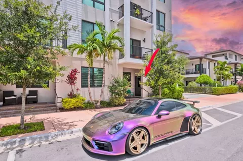 4700 NW 84th Ave #22, Doral, FL 33166
