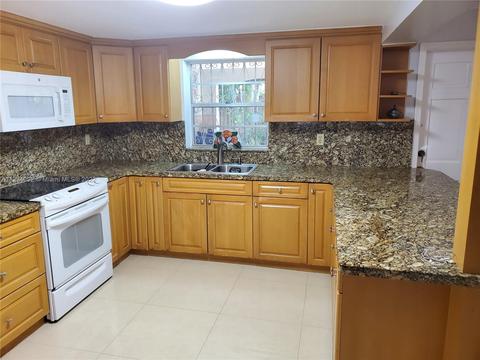 660 E 14th St, Hialeah, FL 33010 photo 26