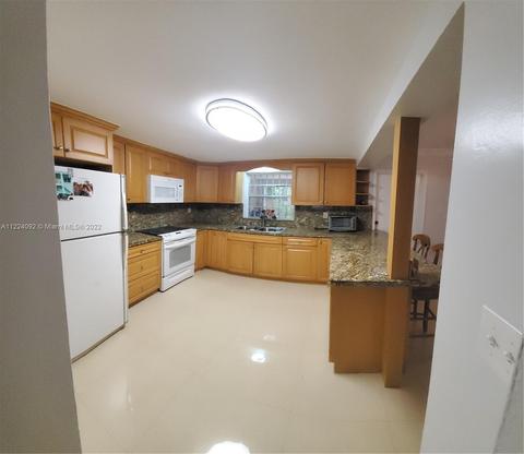 660 E 14th St, Hialeah, FL 33010 photo 24