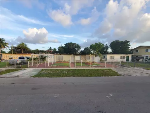 660 E 14th St, Hialeah, FL 33010 photo 1