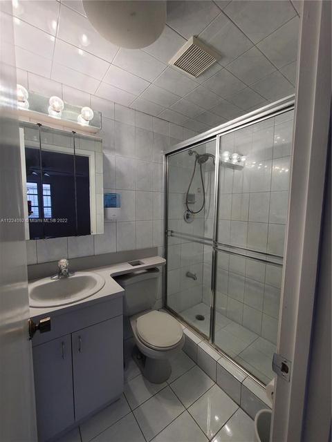 660 E 14th St, Hialeah, FL 33010 photo 14