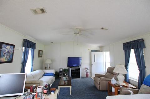 1385 Lake Dr, Okeechobee, FL 34974 photo 12
