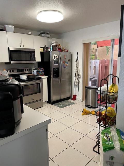 140 E 5th St #5, Hialeah, FL 33010 photo 9