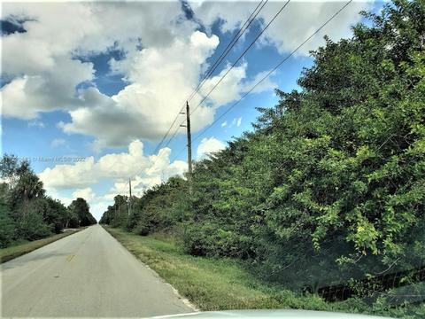 Desoto Blvd. S, Naples, FL 34117