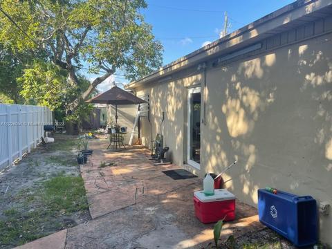 96 E 48th St, Hialeah, FL 33013 photo 5