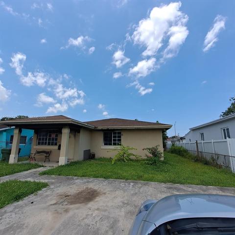 4219 E 10th Ave, Hialeah, FL 33013 photo 1