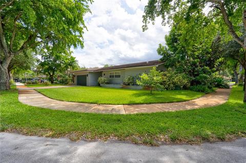 16500 Stonehaven Rd, Miami Lakes, FL 33014 photo 1