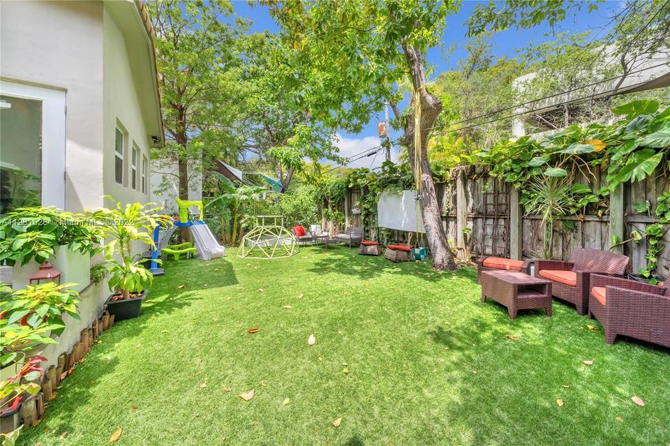  2225 Secoffee Ter, Miami, FL 33133 photo 27