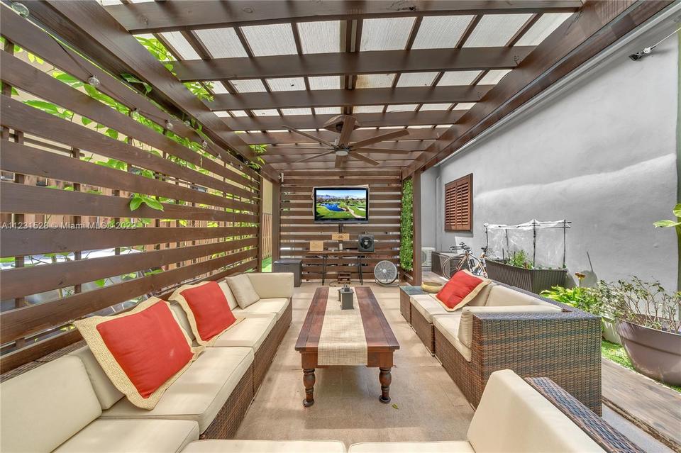  2225 Secoffee Ter, Miami, FL 33133 photo 26