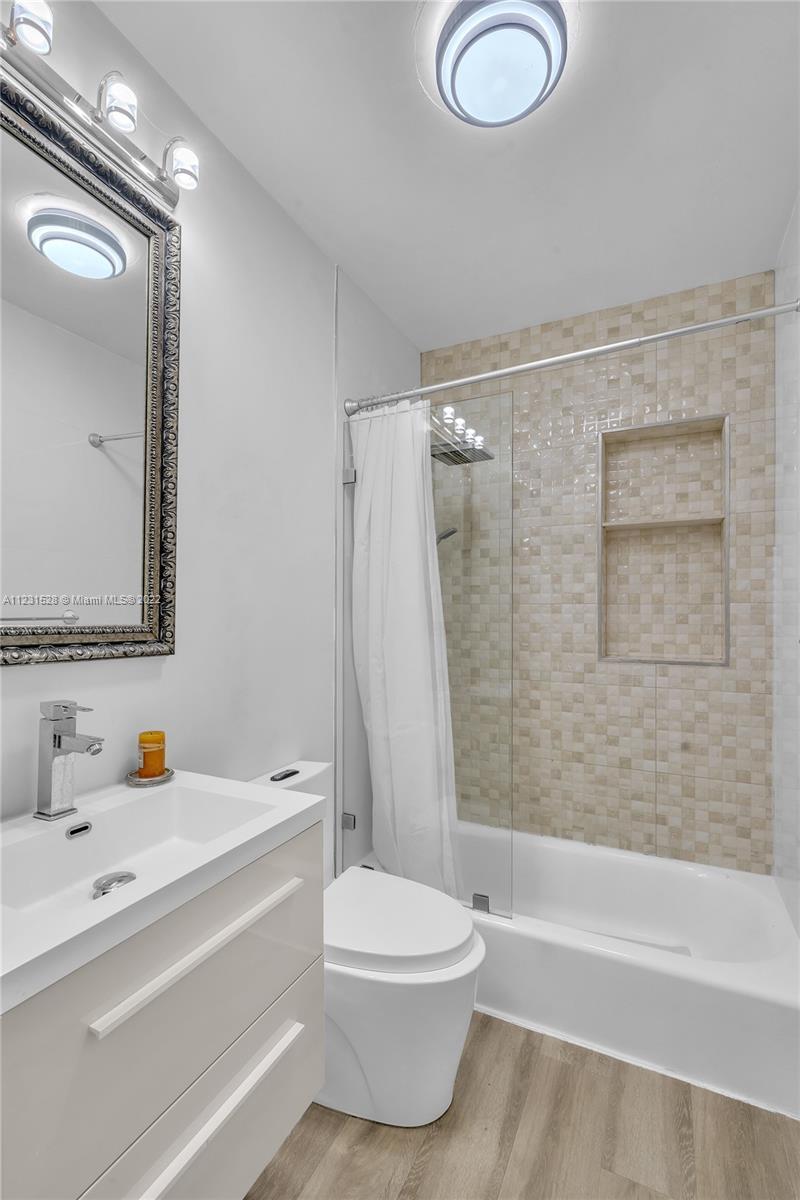  2225 Secoffee Ter, Miami, FL 33133 photo 21