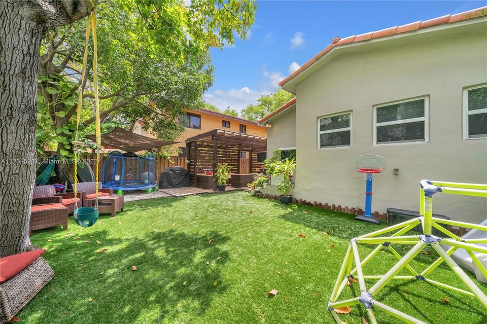  2225 Secoffee Ter, Miami, FL 33133 photo 28