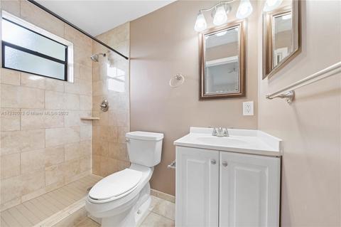 4247 W 5th Ln, Hialeah, FL 33012 photo 19