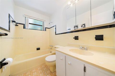 4247 W 5th Ln, Hialeah, FL 33012 photo 20
