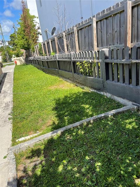 2815 SW 33rd Ave, Miami, FL 33133 photo 17