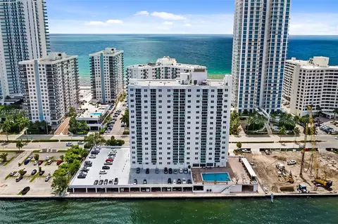 3000 S Ocean Dr #214, Hollywood, FL 33019