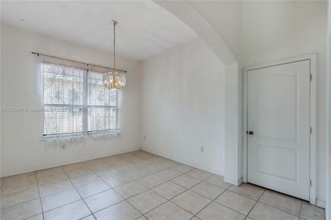 15822 SW 63rd Ter, Miami, FL 33193 photo 10