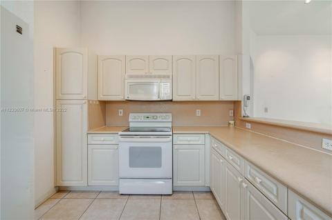 15822 SW 63rd Ter, Miami, FL 33193 photo 13