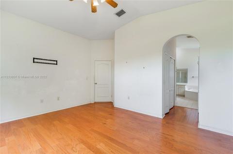 15822 SW 63rd Ter, Miami, FL 33193 photo 24