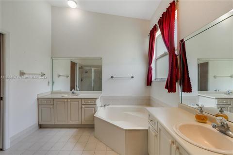 15822 SW 63rd Ter, Miami, FL 33193 photo 26