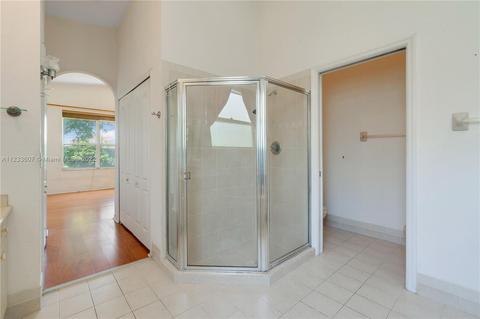 15822 SW 63rd Ter, Miami, FL 33193 photo 28