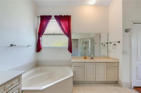 15822 SW 63rd Ter, Miami, FL 33193 photo 27