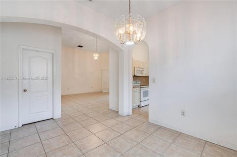 15822 SW 63rd Ter, Miami, FL 33193 photo 11