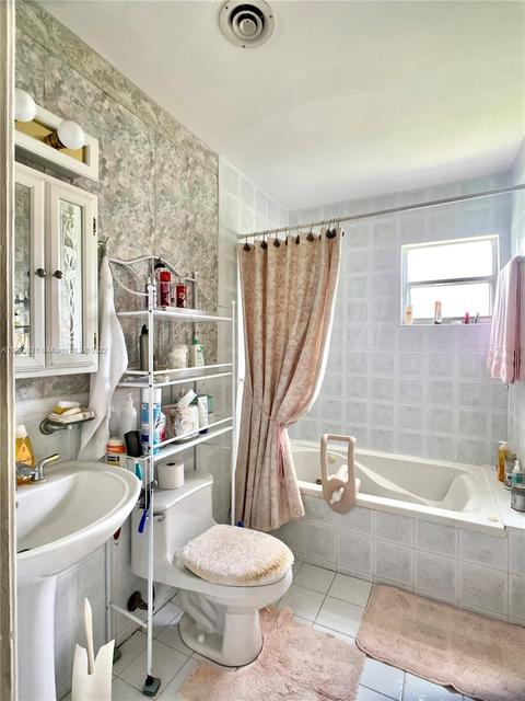 4566 W 6th Ave, Hialeah, FL 33012 photo 32