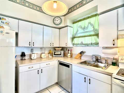 4566 W 6th Ave, Hialeah, FL 33012 photo 23