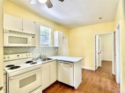 4566 W 6th Ave, Hialeah, FL 33012 photo 39