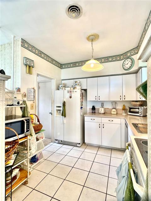4566 W 6th Ave, Hialeah, FL 33012 photo 21