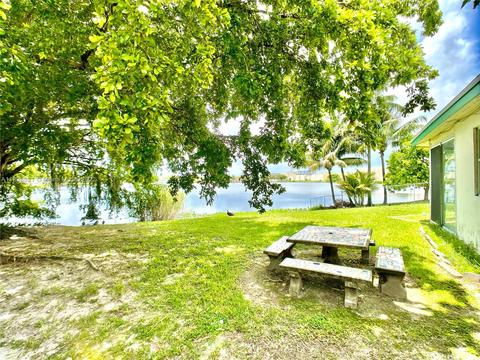 4566 W 6th Ave, Hialeah, FL 33012 photo 48
