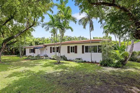 440 Blue Rd, Coral Gables, FL 33146 photo 1