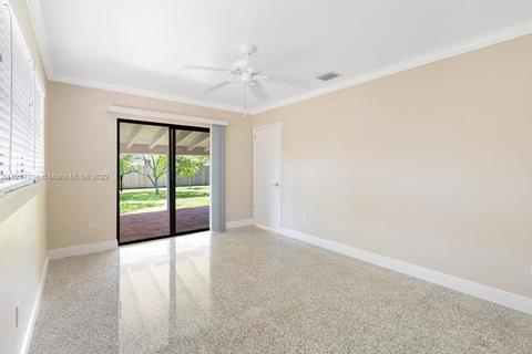 16102 SW 98th Ave, Miami, FL 33157 photo 9