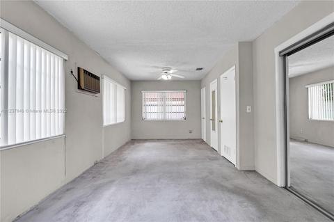 378 W 39th Pl, Hialeah, FL 33012 photo 25