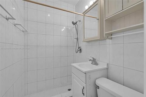 378 W 39th Pl, Hialeah, FL 33012 photo 27