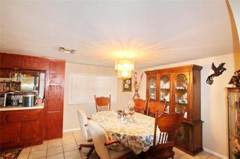 1094 9th St, Okeechobee, FL 34974 photo 4