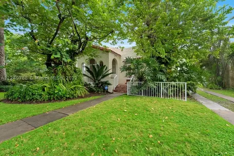 809 Messina Ave, Coral Gables, FL 33134 photo 1