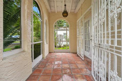 809 Messina Ave, Coral Gables, FL 33134 photo 3