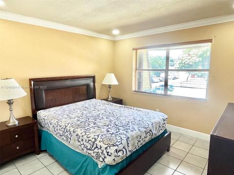 8013 W 6th Ave #E, Hialeah, FL 33014 photo 9