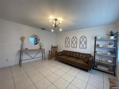 75 E 60th St, Hialeah, FL 33013 photo 3