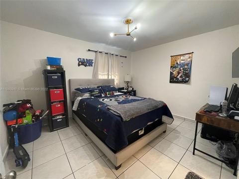 75 E 60th St, Hialeah, FL 33013 photo 11